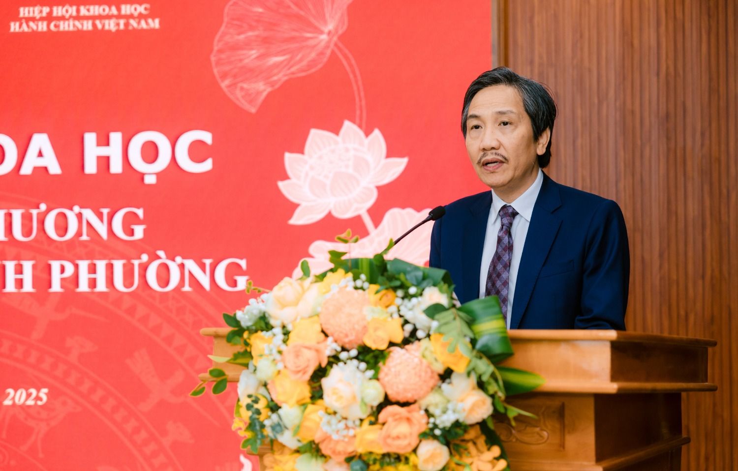 Nhận diện các điểm nghẽn trong trong vận hành chính quyền phường