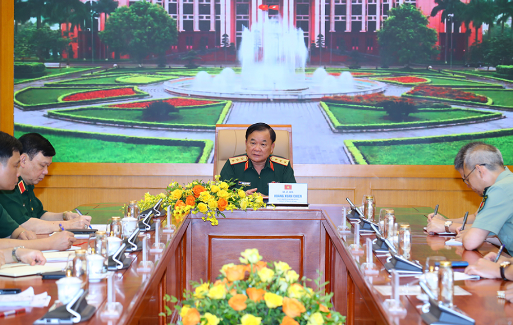 du-kien-dung-tuong-dai-chuyen-gia-quan-nhan-lien-xo-trung-quoc-tai-viet-nam-4677-1804.png.webp