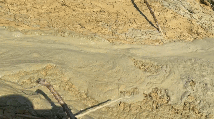 Nguyên nhân của hiện tượng bùn phun trào ở Phú Yên 