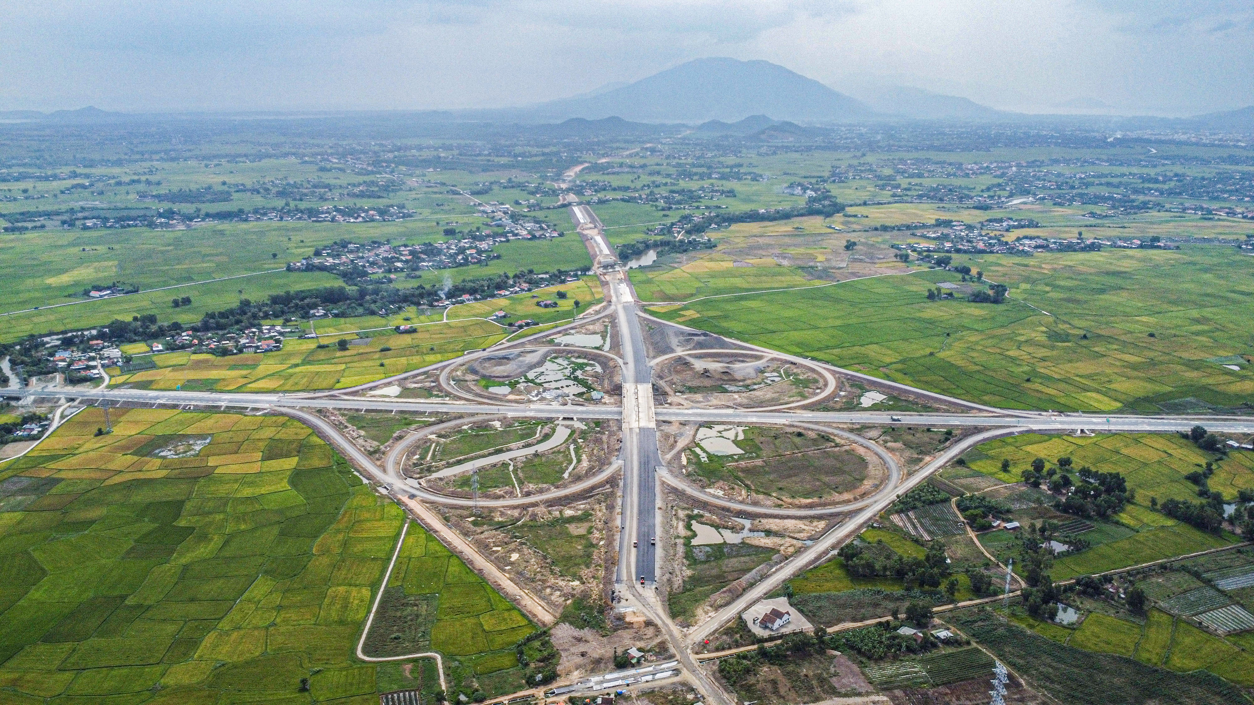 20 km đầu cao tốc Khánh Hòa - Buôn Ma Thuột đang về đích