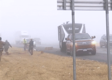 Tai nạn liên hoàn trên quốc lộ do sương mù dày đặc