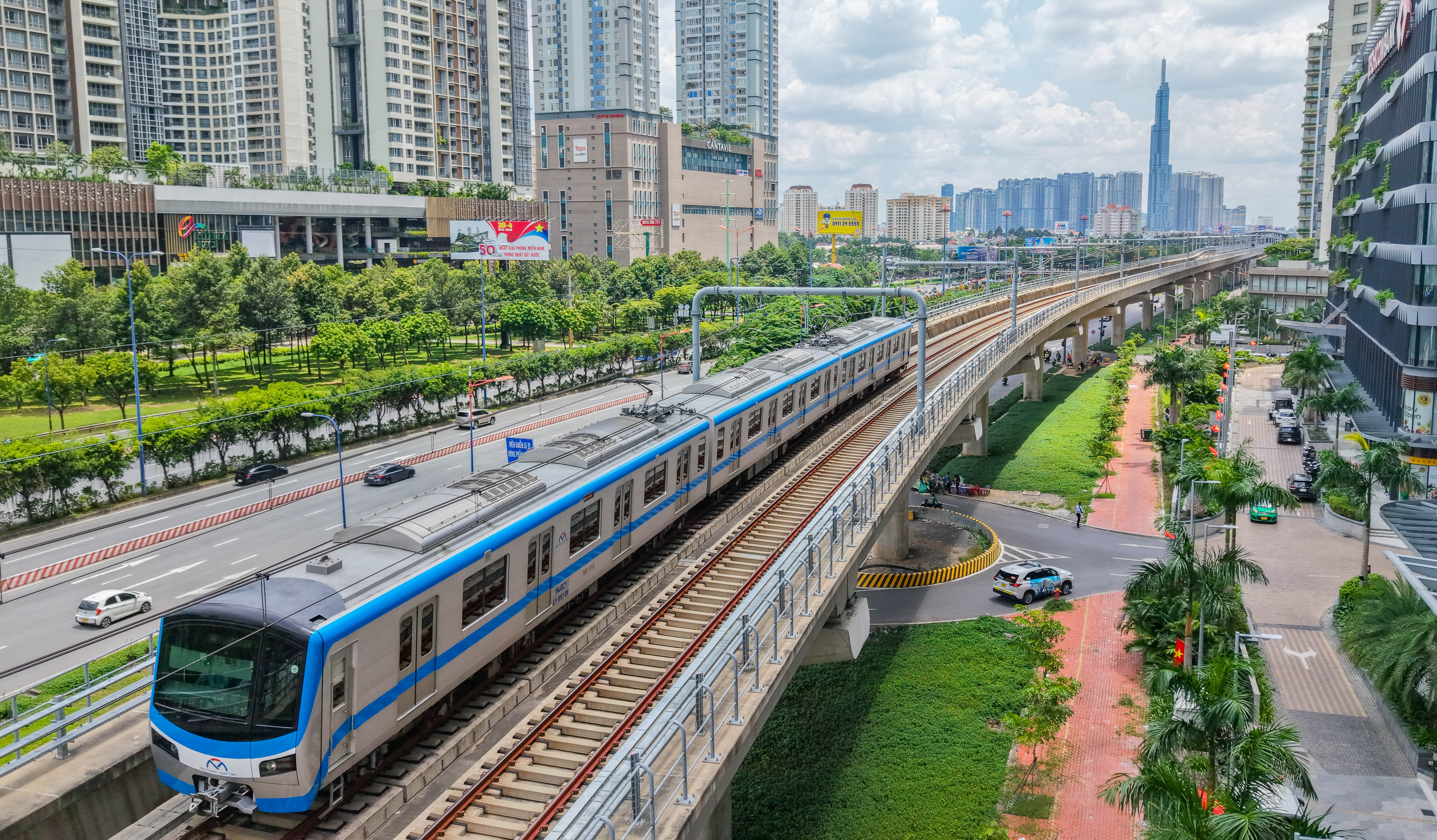 Với quy mô và đặc thù hiện nay, TP.HCM cần có thể chế tương thích với bộ máy, quy mô dân số, kinh tế và phát huy được những tiềm năng, lợi thế. Ảnh: THUẬN VĂN