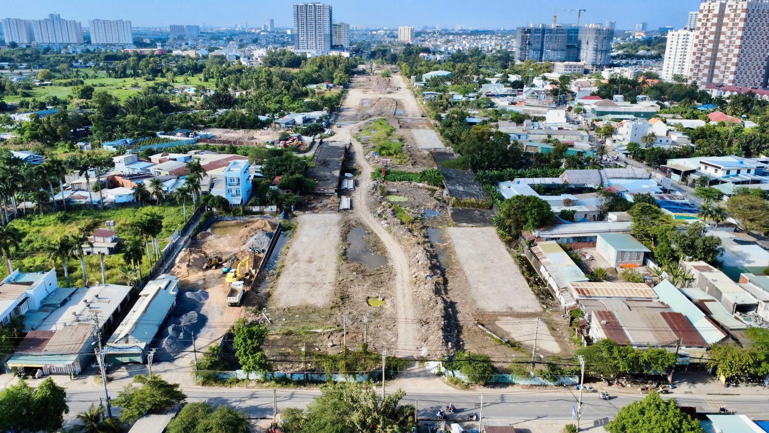 Đoạn 3 đường vành đai 2, một trong những dự án BT đang được gỡ vướng để chuẩn bị tái khởi động. Ảnh: ÁNH XUÂN