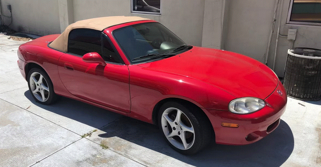 Mazda Miata (NB) - 9.000 USD. Ảnh: Hotcars.