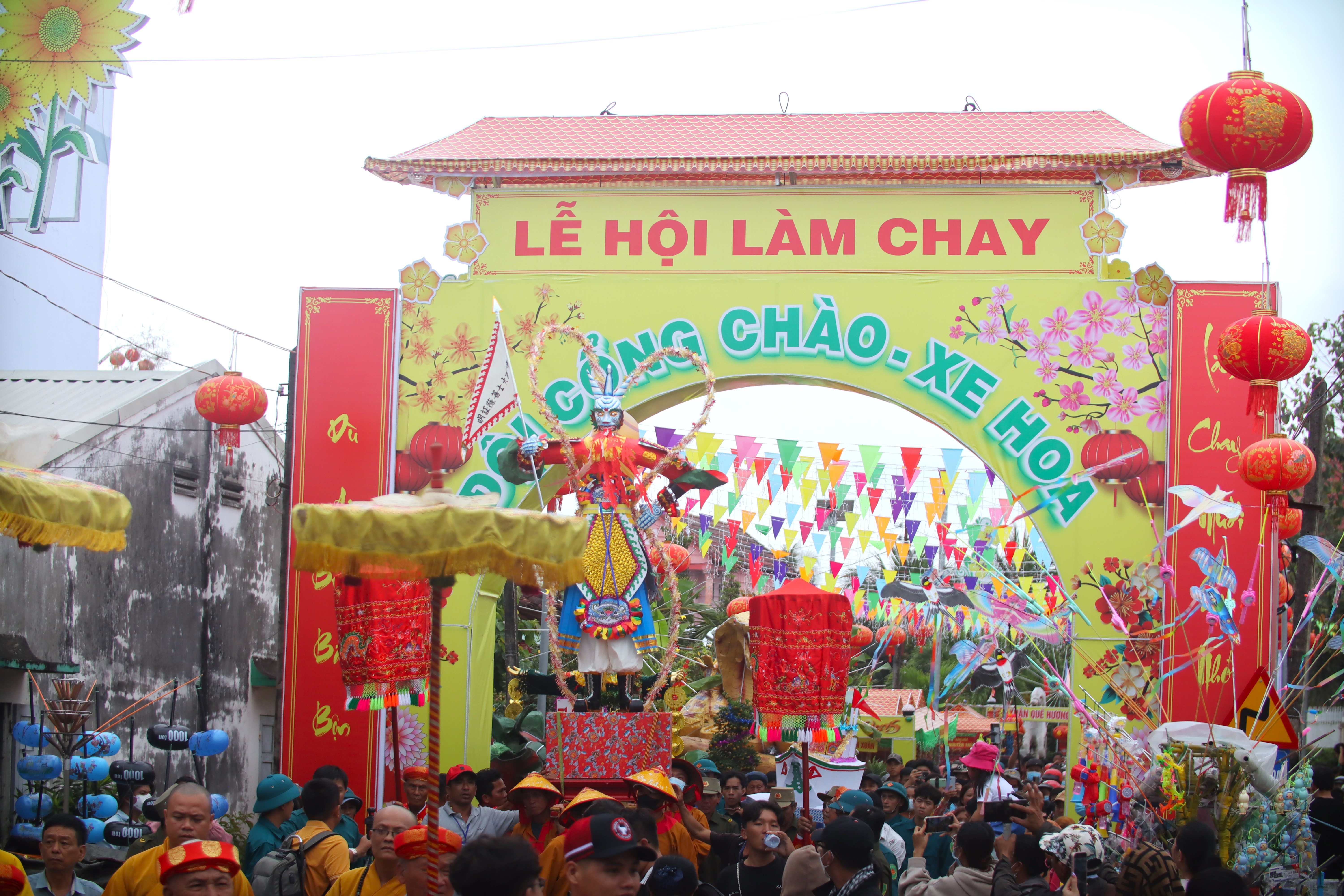 Lễ hội Làm Chay: Không cho tạt nước trời lại đổ mưa