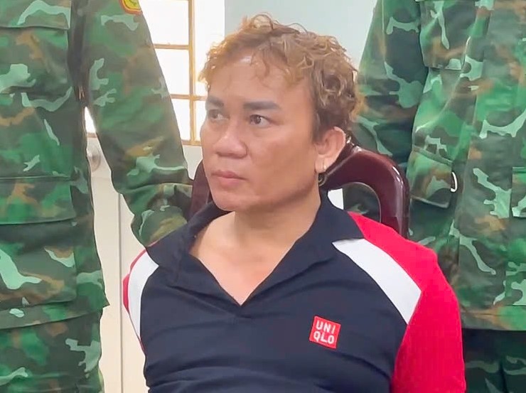 Camera ghi cảnh em trai tông ô tô vào nhà chị gái, 2 người thương vong |  Báo Pháp Luật TP. Hồ Chí Minh