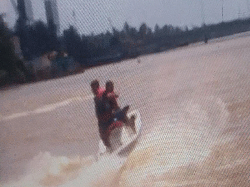 Du khách lái mô tô nước đâm vào tàu du lịch tử vong