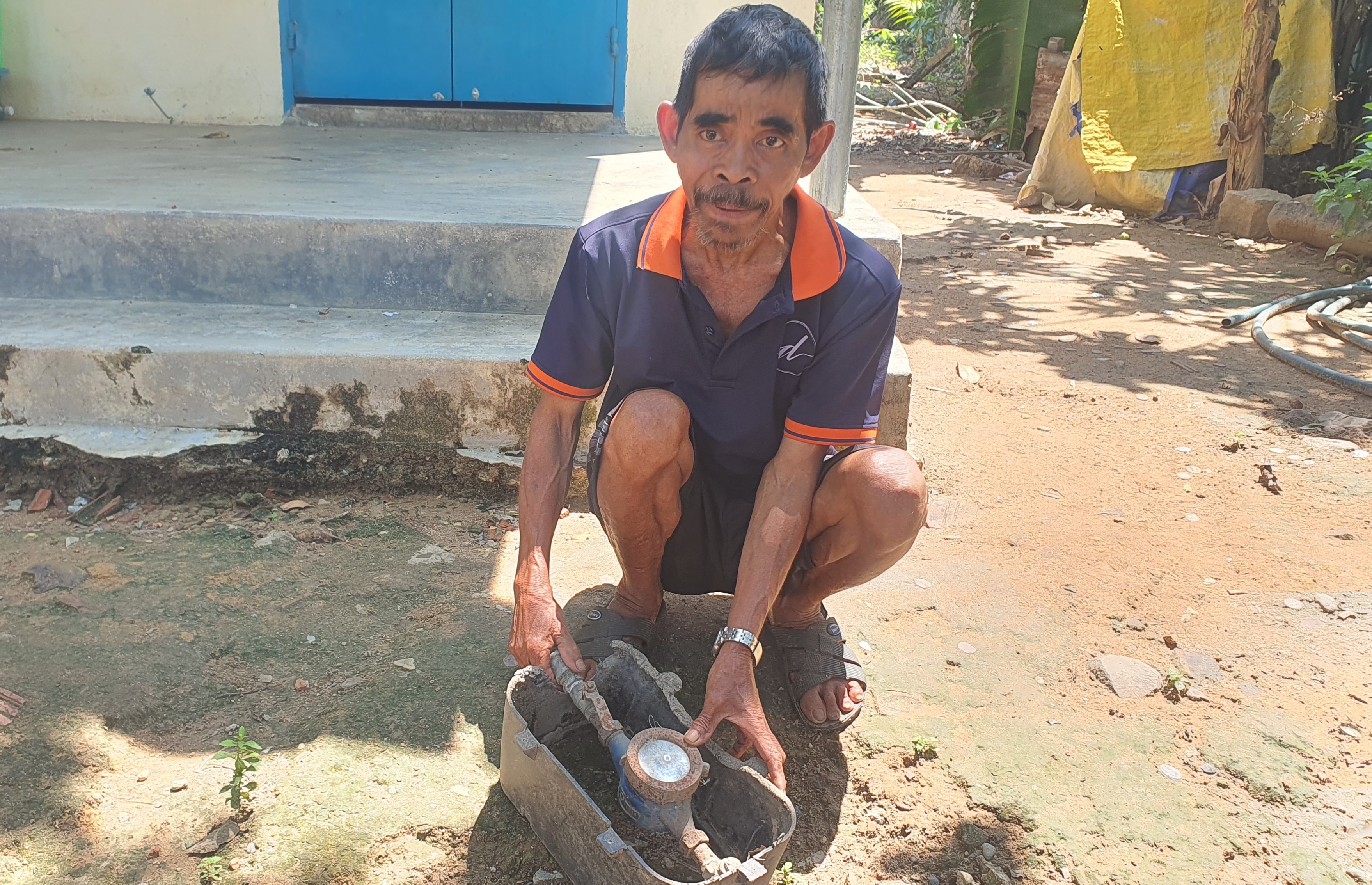 Có hệ thống nước sạch gần 21 tỉ đồng, dân vẫn phải dùng... nước không tên