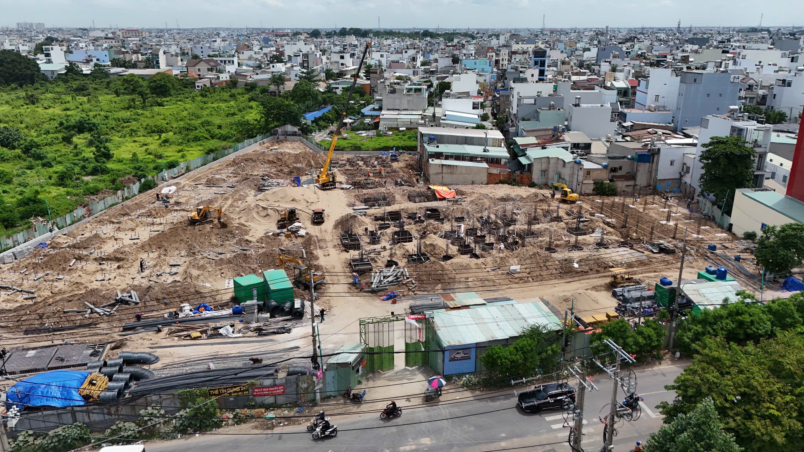 Trường tiểu học trên đất nghĩa trang Bình Hưng Hòa đang dần thành hình