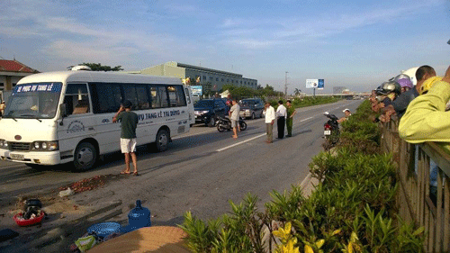 Đôi vợ chồng chết thảm trên đường vào bệnh viện thăm con