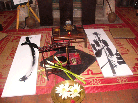 Thành quả của cuộc sáng tạo là hai bức thư pháp "Huyền" và "Tĩnh" Thành quả của cuộc sáng tạo là hai bức thư pháp "Huyền" và "Tĩnh"