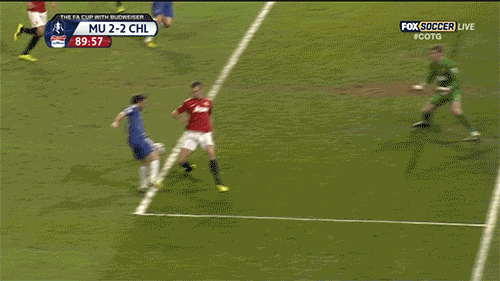 Cứu thua đẳng cấp, De Gea giúp M.U tránh thảm họa ảnh 2 Cứu thua đẳng cấp, De Gea giúp M.U tránh thảm họa ảnh 2