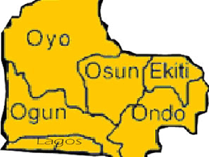 Tài xế ngủ gật, xe buýt rơi xuống sông làm 33 người chết ảnh 1 Tài xế ngủ gật, xe buýt rơi xuống sông làm 33 người chết ảnh 1