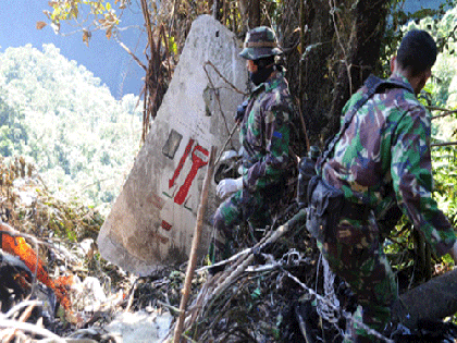 Tiết lộ nguyên nhân Sukhoi Superjet-100 đâm vào núi ảnh 1