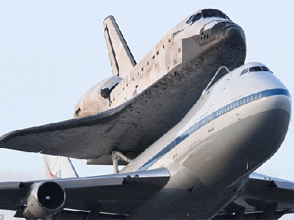 Cận cảnh máy bay Boeing 747 “cõng” tàu con thoi ảnh 5