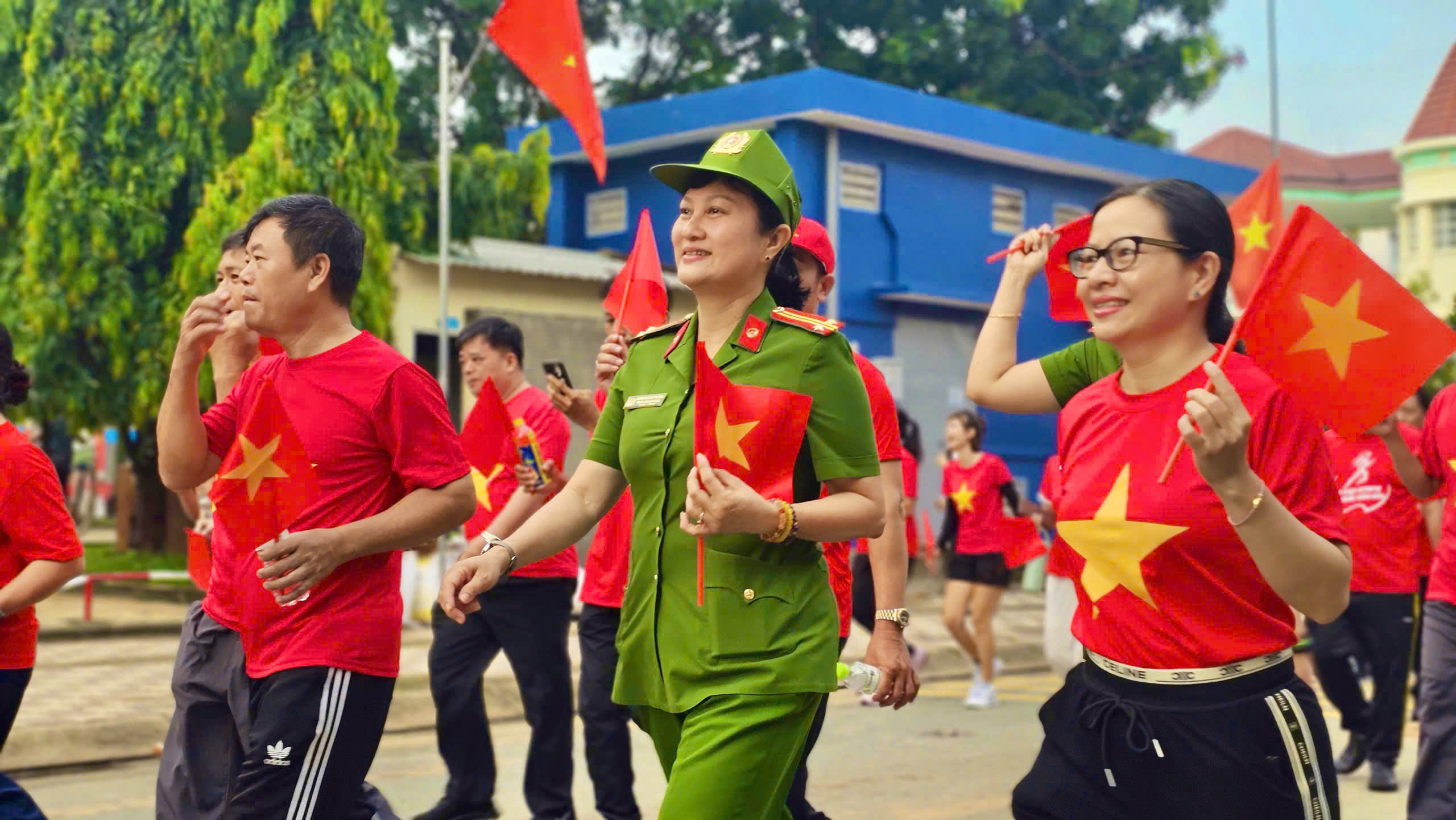 Phát động chương trình 'Cùng Việt Nam tiến bước' góp 1 tỉ bước chân tiến vào kỷ nguyên mới