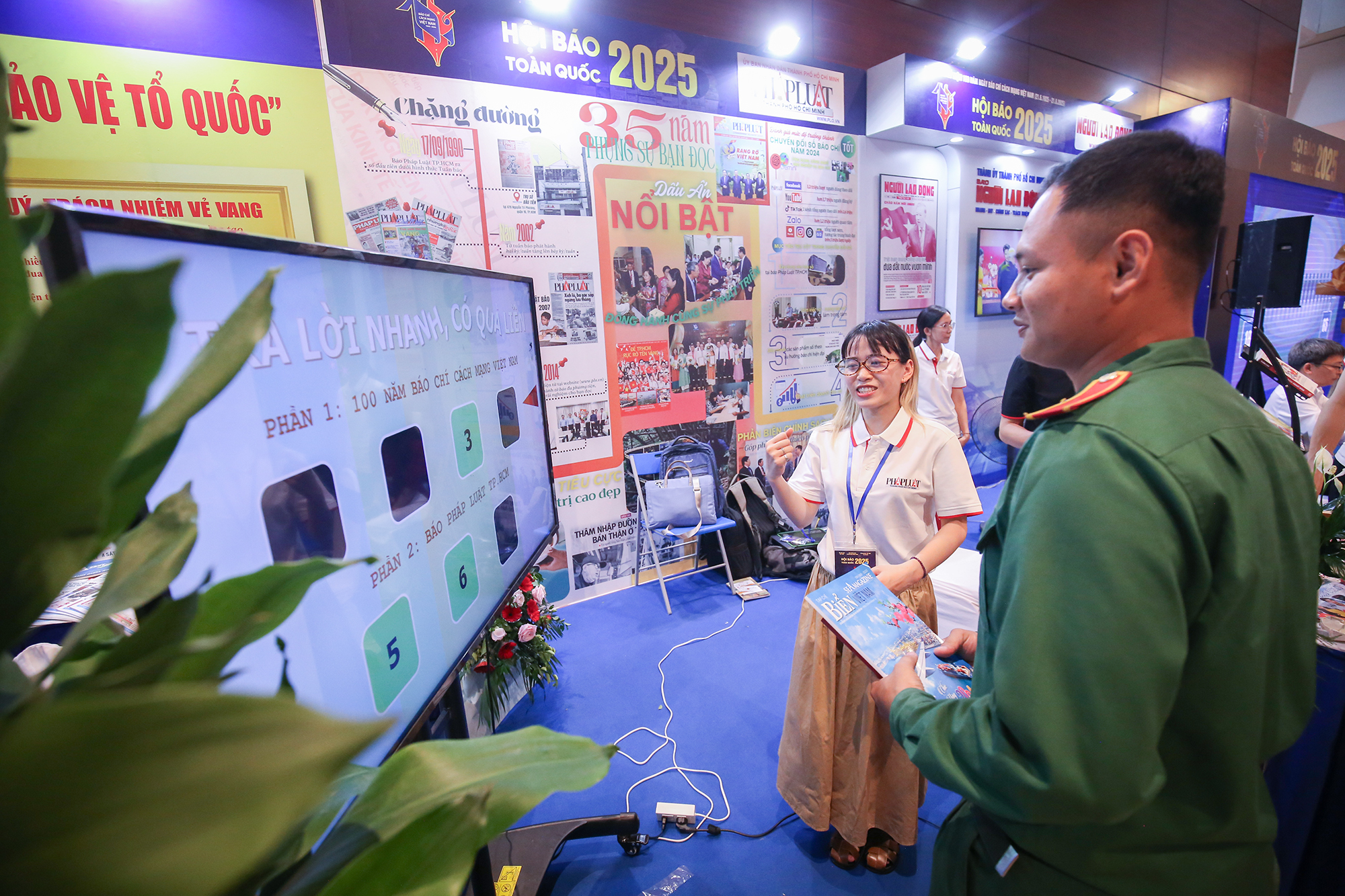 Nhộn nhịp Hội báo toàn quốc năm 2025