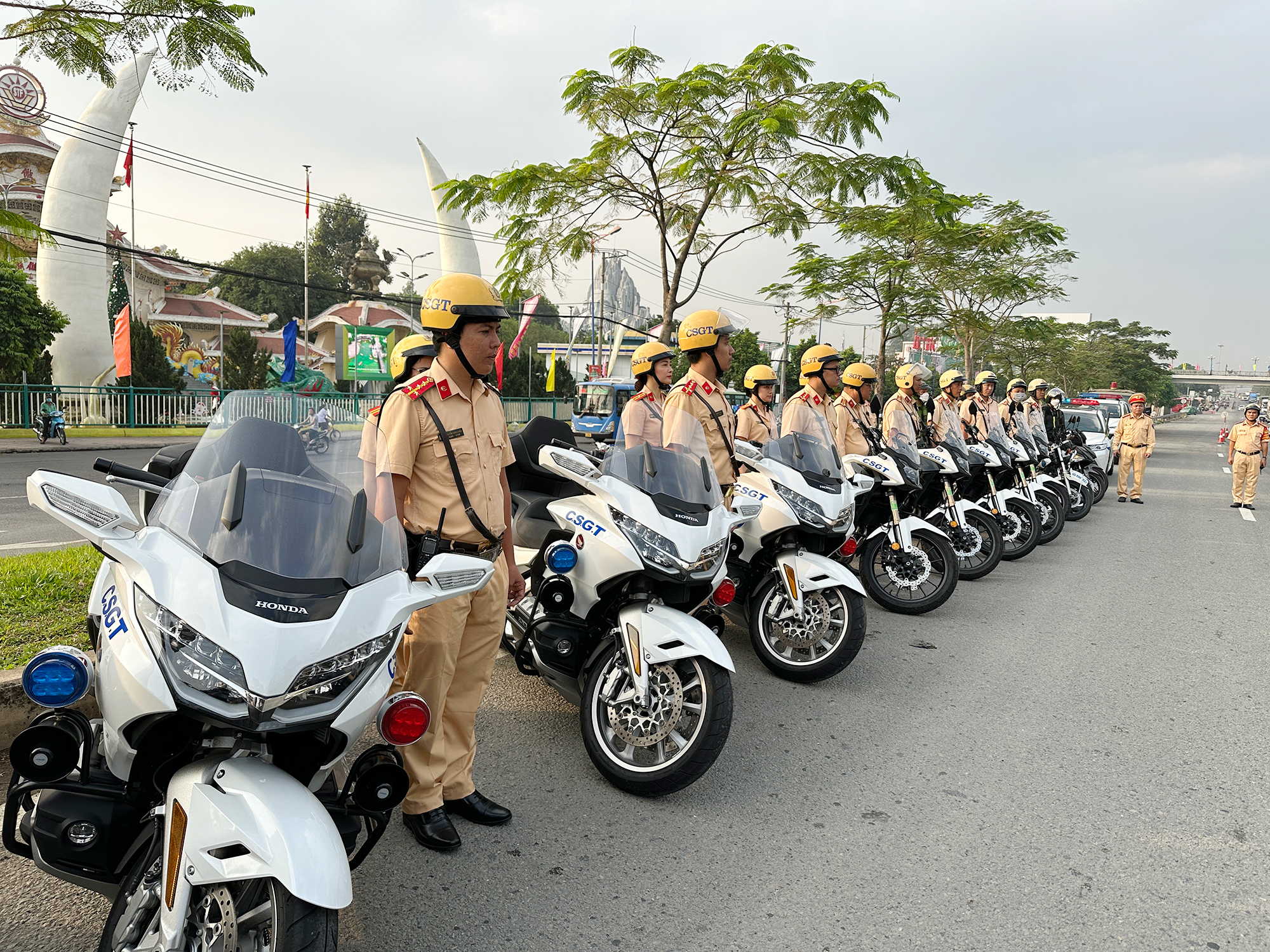 CSGT TP.HCM bắt đầu cao điểm tuần tra kiểm soát trên quốc lộ 1