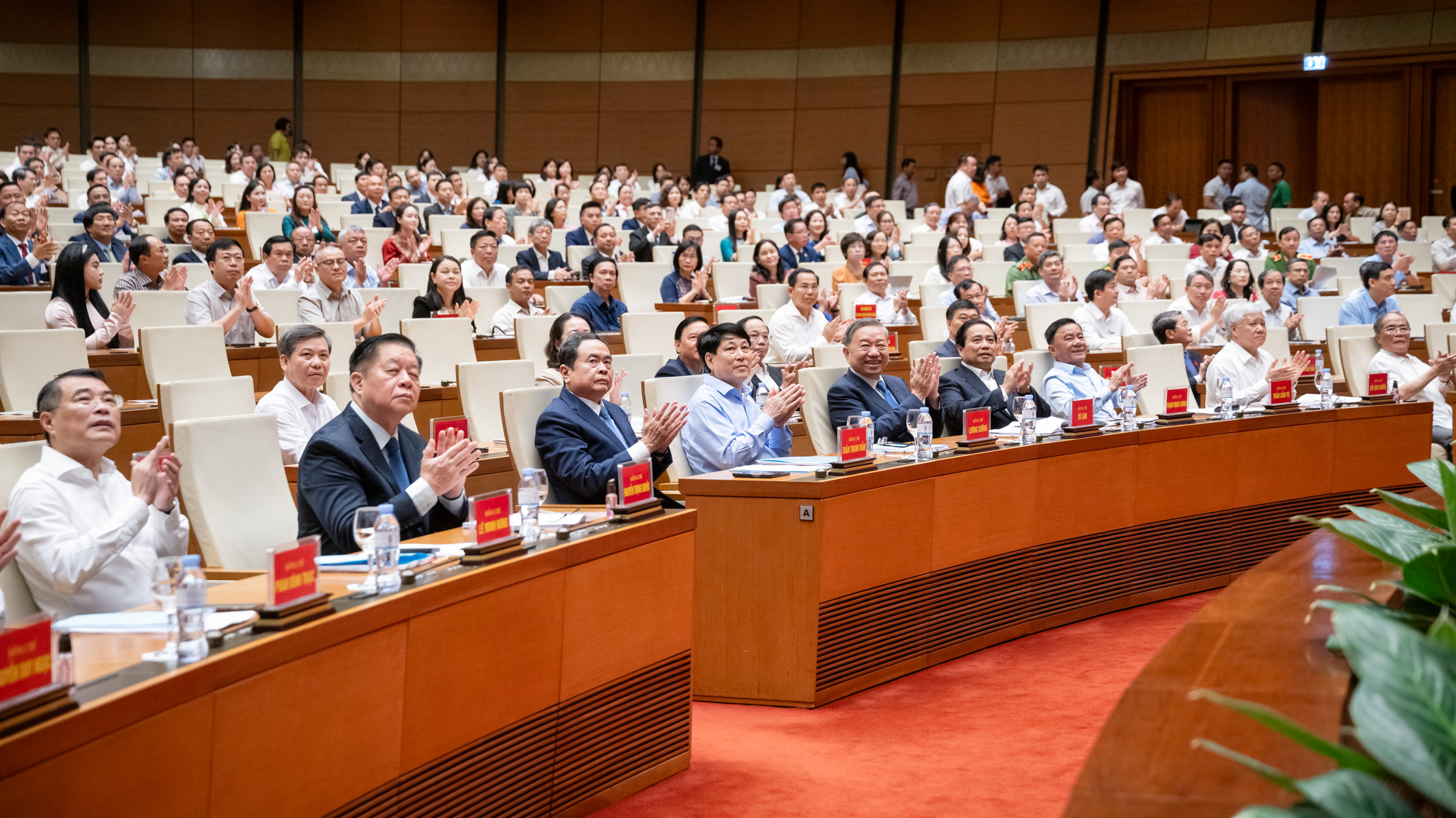 Thủ tướng: Xoá bỏ mọi định kiến, tạo đột phá phát triển kinh tế tư nhân là yêu cầu rất cấp bách