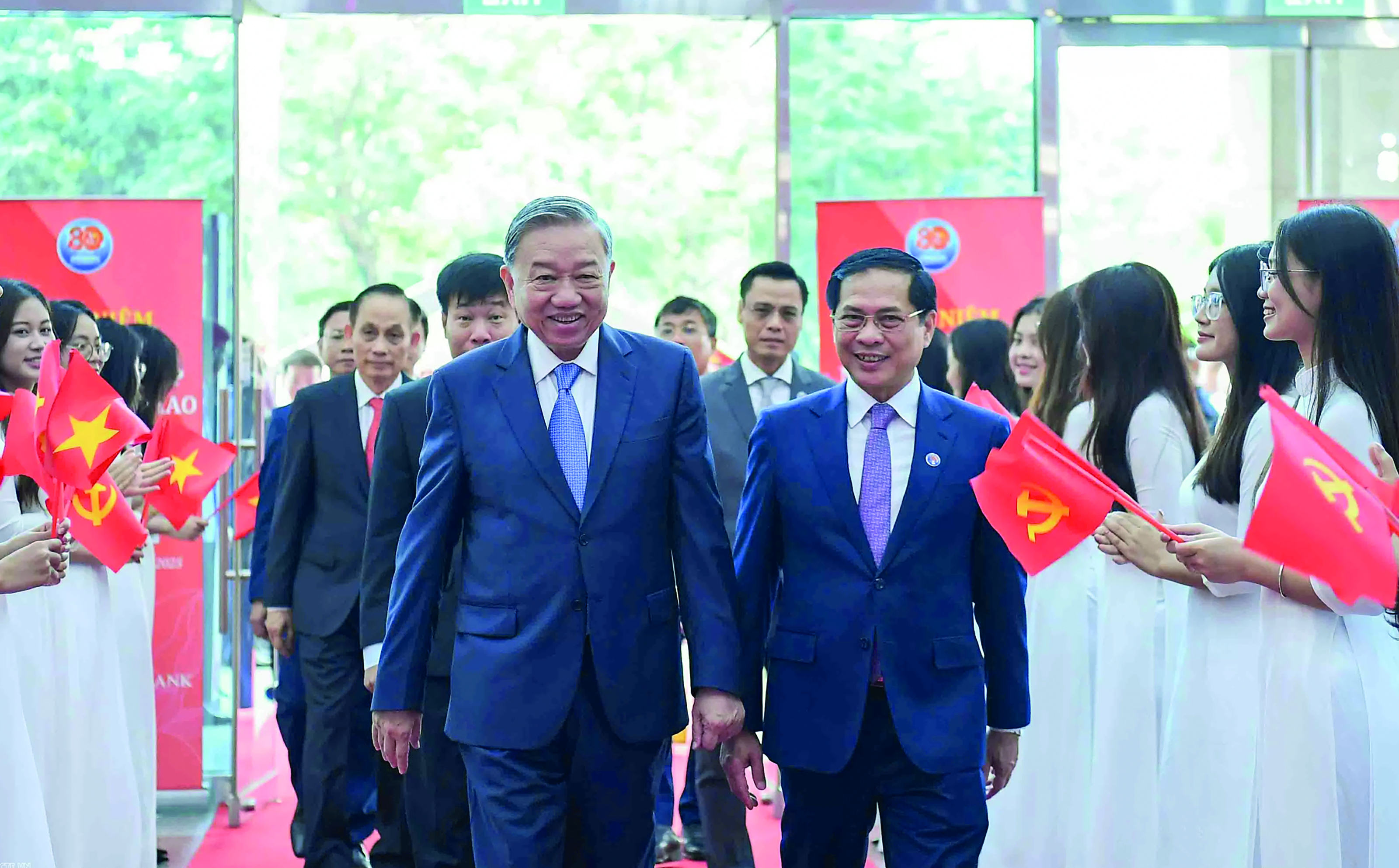 Tổng Bí thư Tô Lâm và Bộ trưởng Bộ Ngoại giao Bùi Thanh Sơn đến dự lễ kỷ niệm 80 năm thành lập ngành ngoại giao Việt Nam (28-8-1945 - 28-8-2025). Ảnh: VGP