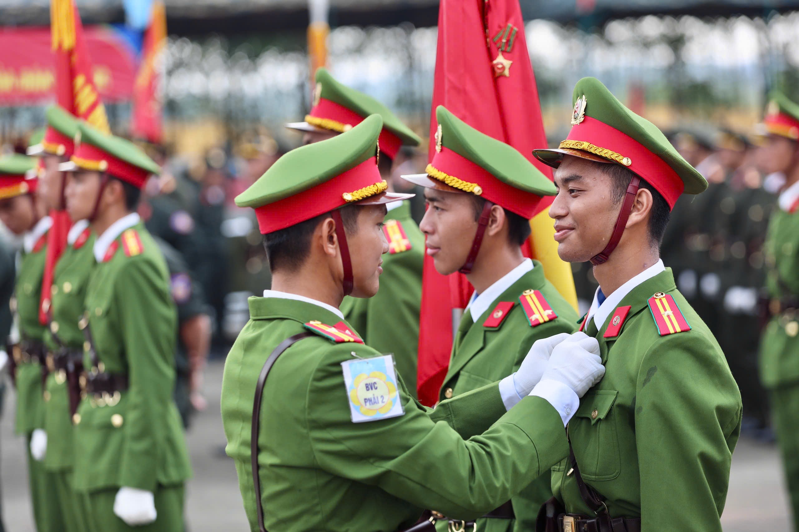 Đang diễn ra tổng hợp luyện các khối lực lượng vũ trang tham gia diễu binh 30-4