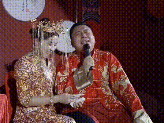 Thanh niên khóc òa tại đám cưới vì cuối cùng đã có vợ