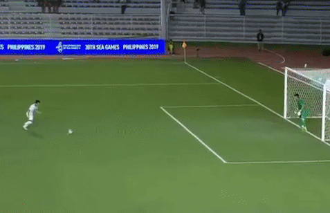 Xem lại pha bắt penalty xuất sắc của thủ môn Văn Toản