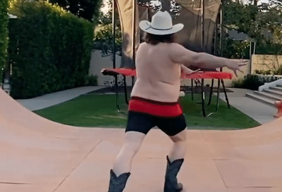 'Vũ điệu cách ly' của ngôi sao Hollywood Jack Black gây sốt