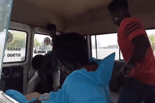 Người vi phạm phong tỏa bị cho tiếp xúc 'bệnh nhân COVID-19'