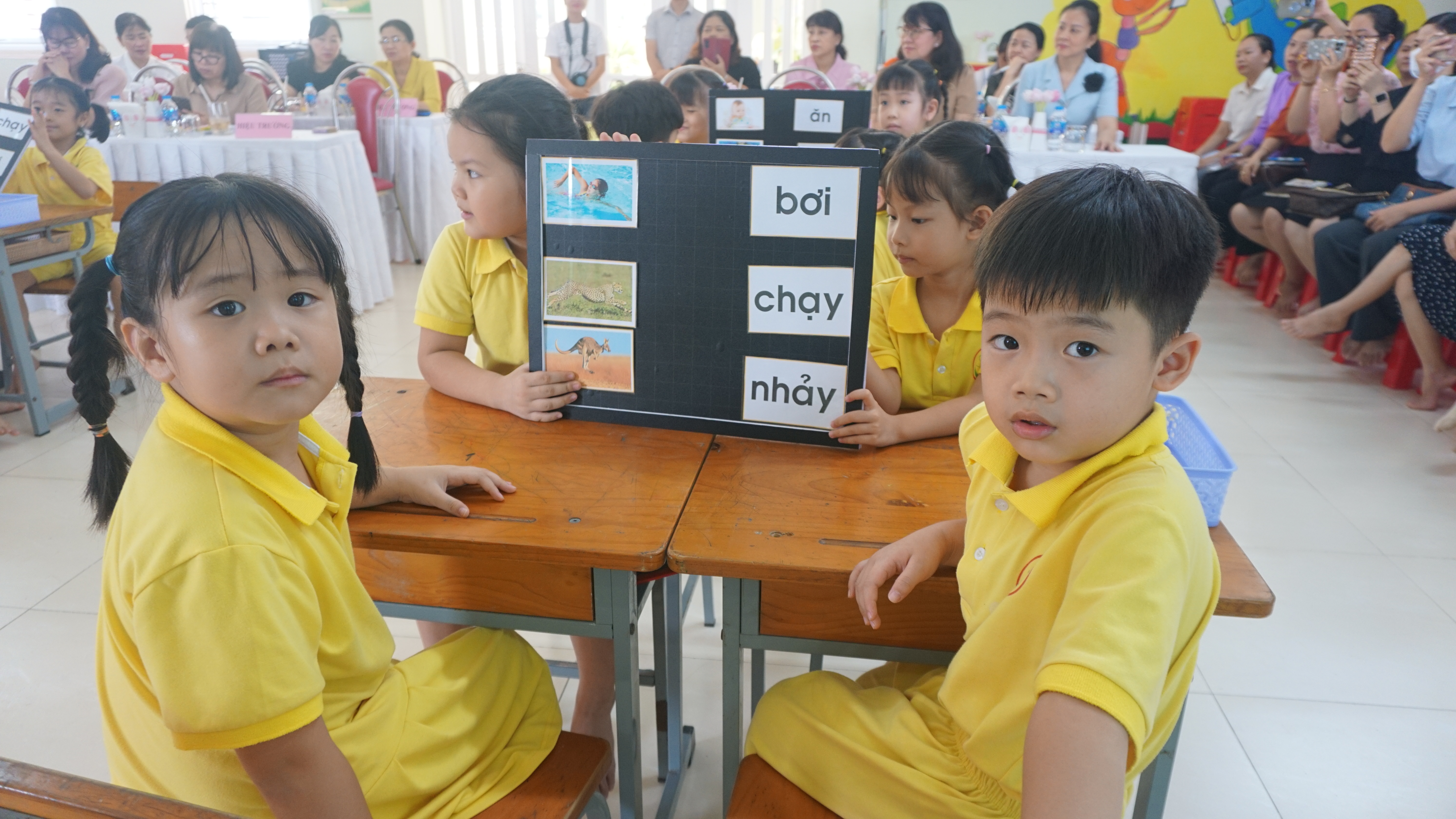Chống sốc cho trẻ vào lớp 1 bằng lớp học giả định 