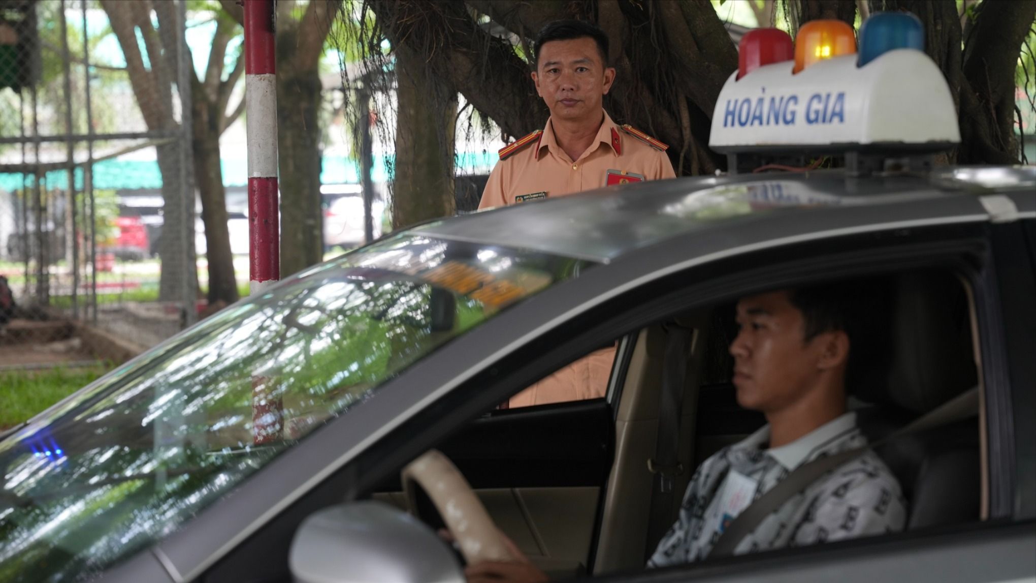 Hàng trăm học viên háo hức thi sát hạch lái xe tại TP.HCM