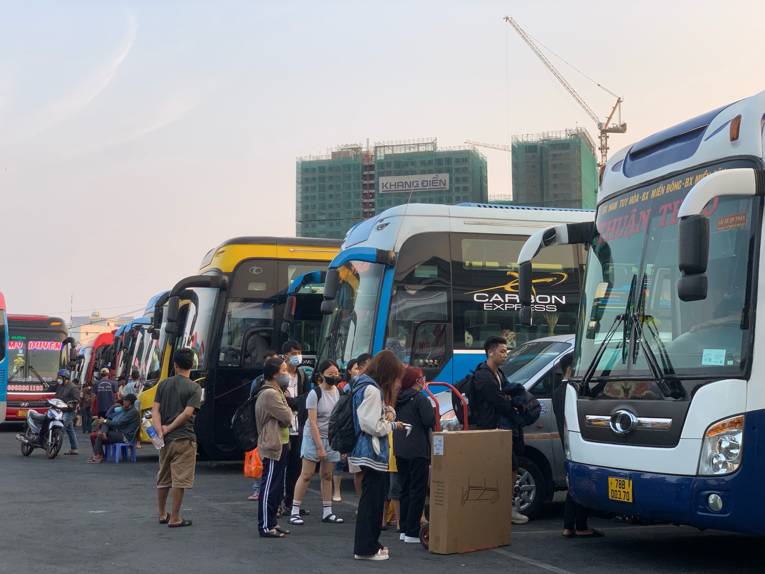 TP.HCM đảm bảo đủ phương tiện để người dân về quê ăn Tết an toàn