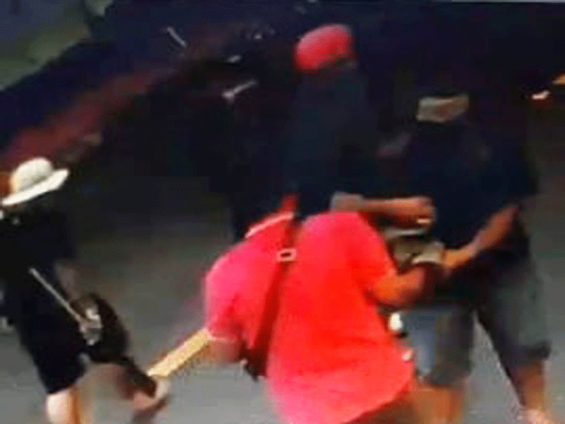 Truy tìm nhóm người nổ súng, ném bình gas vào tiệm cầm đồ