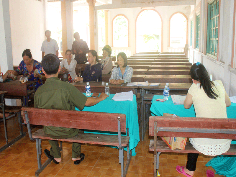 Hụi viên nhốn nháo vì chủ hụi không có mặt tại địa phương