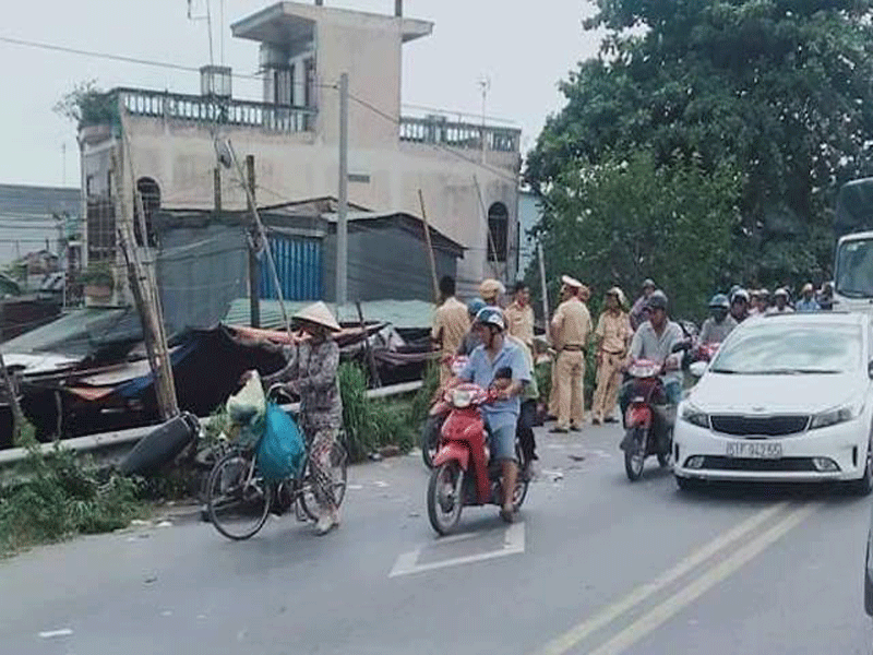 2 mẹ con tử vong thương tâm dưới bánh xe bồn