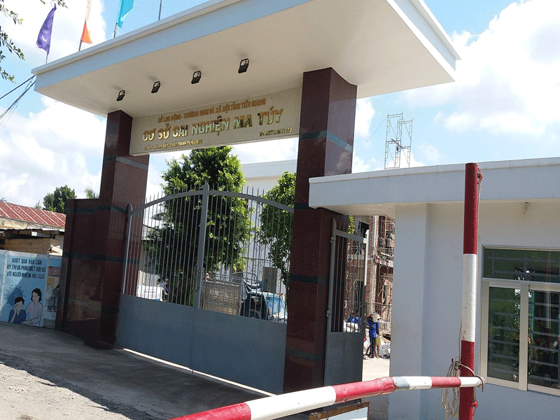 Bảo vệ cơ sở cai nghiện vô ý bắn đồng nghiệp