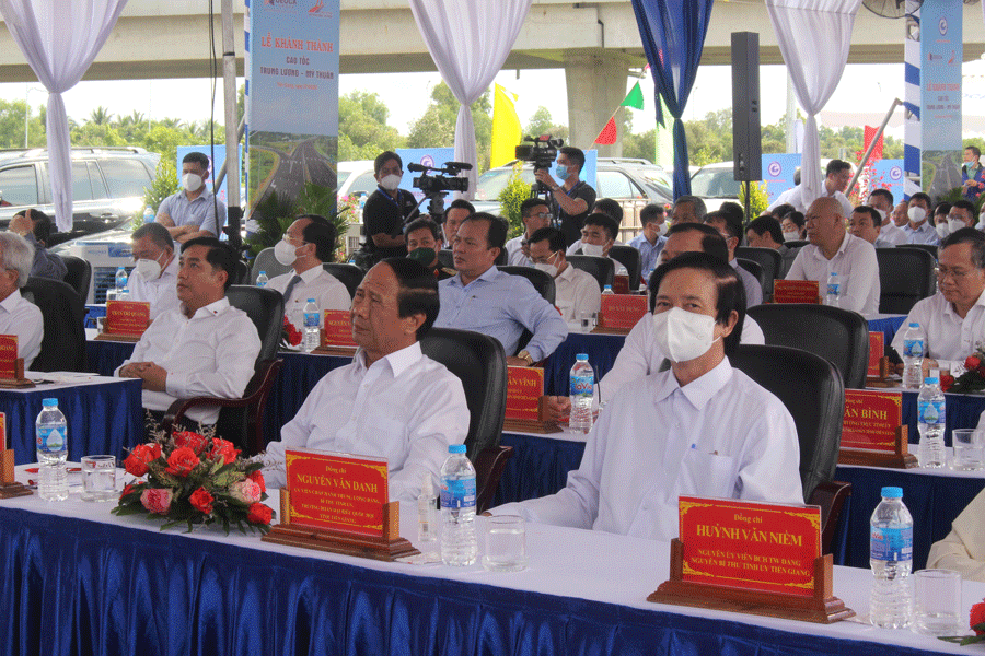 Phó Thủ tướng Lê Văn Thành dự lễ khánh thành cao tốc