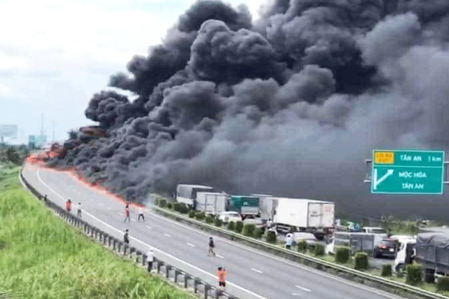 Vụ cháy xe làm cao tốc TP.HCM – Trung Lương thiệt hại hơn 1,5 tỷ đồng