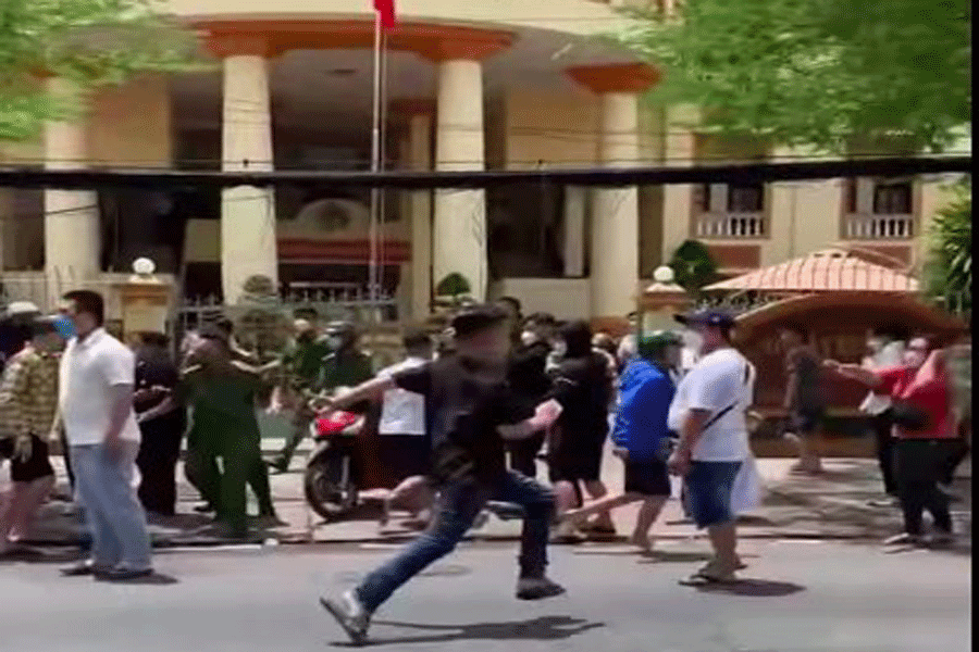 Bắt 3 người liên quan vụ nổ súng trước cổng tòa án tỉnh Tiền Giang