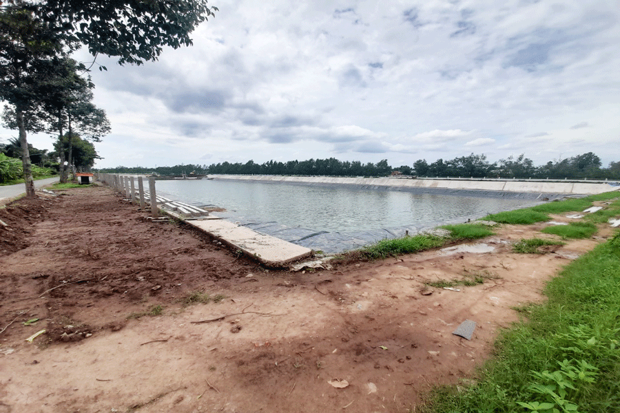 Hồ chứa nước ngọt tại TP Bến Tre đang được xây dựng. Ảnh: ĐH