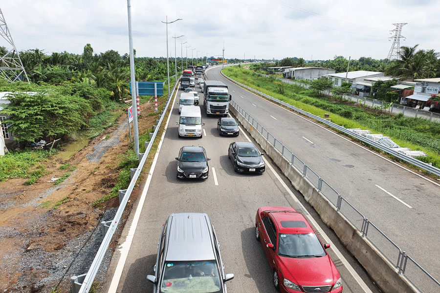 Cao tốc Trung Lương Mỹ - Thuận cho lưu thông miễn phí thêm 30 ngày