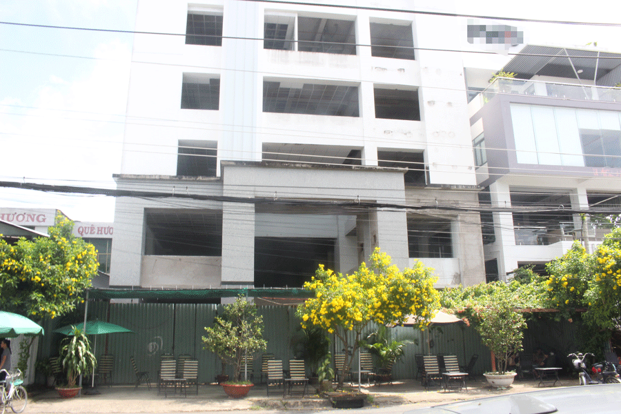 Công trình 42 tỉ đồng xây dở dang rồi bỏ hoang hơn 10 năm