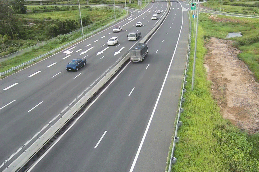 Thu phí cao tốc Trung Lương –Mỹ Thuận: Lượng xe giảm một nửa 