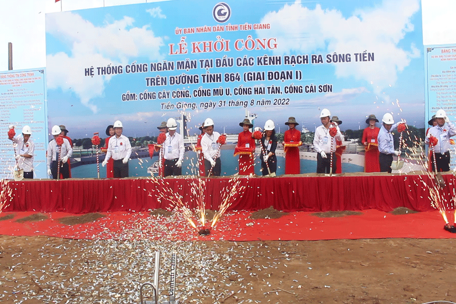 Tiền Giang: Đầu tư gần 850 tỉ đồng xây dựng 6 cống ngăn mặn ven sông Tiền