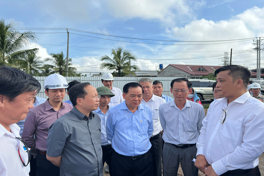 Thứ trưởng Bộ GTVT: Đốc thúc tiến độ giải phóng mặt bằng thi công cầu Rạch Miễu 2