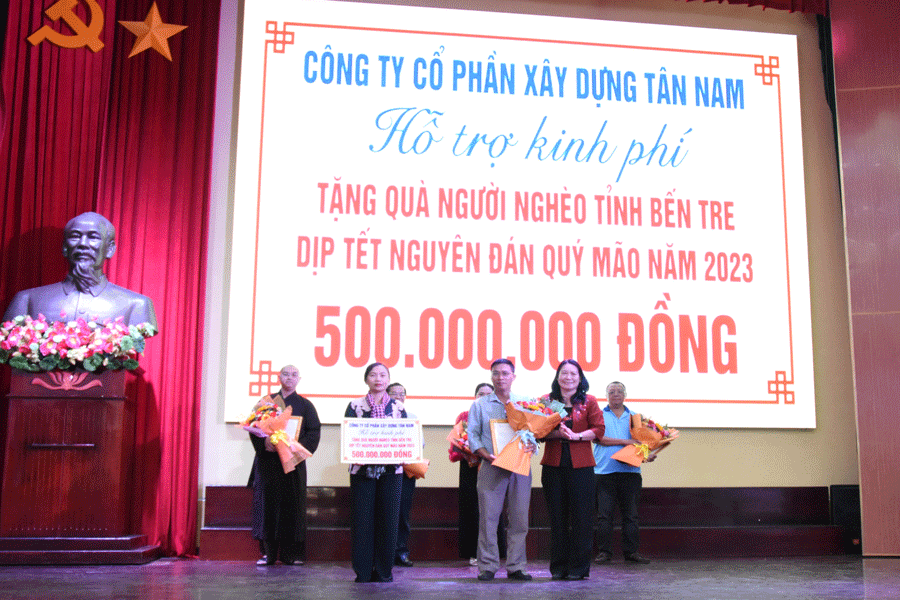 Bến Tre tiếp nhận hơn 17 tỉ đồng chăm lo Tết cho gia đình chính sách, người nghèo ảnh 3