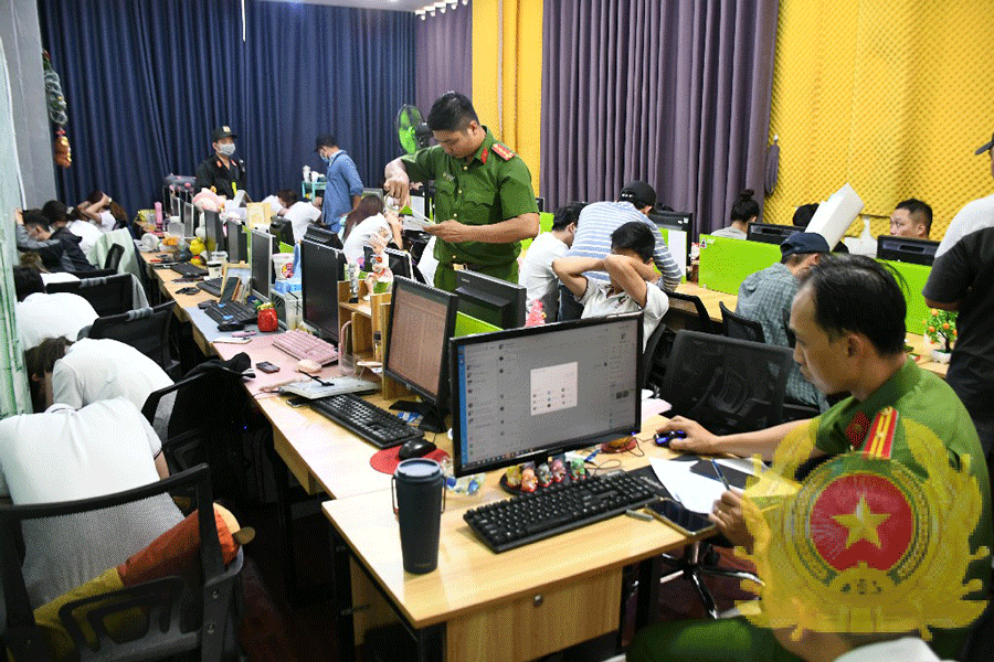 Khởi tố 60 bị can vụ đòi nợ thuê núp bóng Công ty Luật Pháp Việt