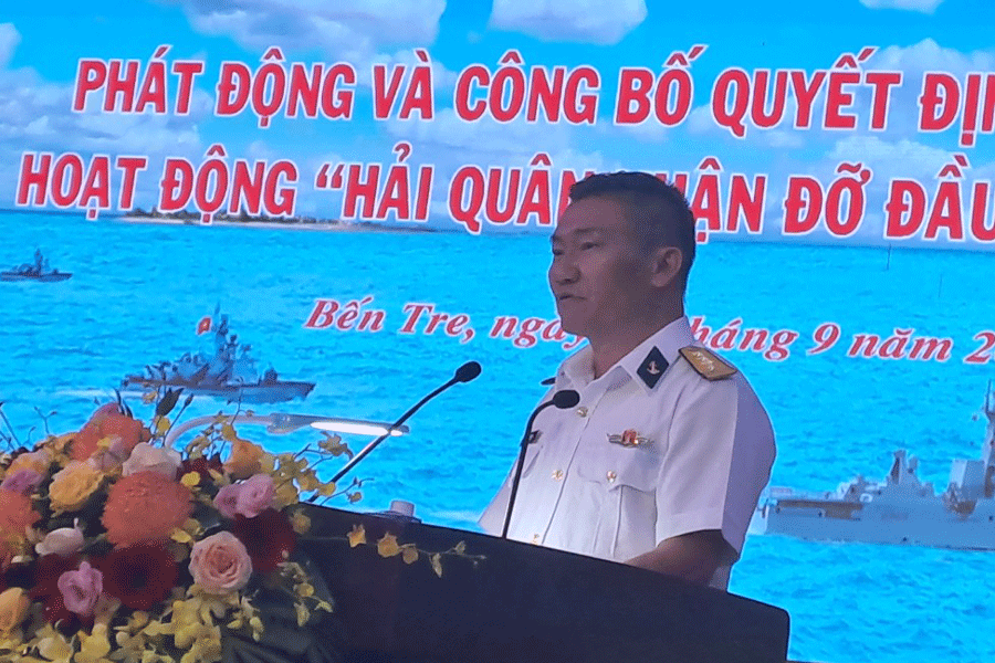 Đại tá Bùi Văn Quỳ, Phó Tổng giám đốc Tổng Công ty Tân Cảng Sài Gòn phát biểu tại chương trình. Ảnh: ĐÔNG HÀ