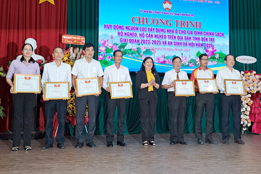 Bến Tre: Huy động hơn 625 tỉ đồng xây dựng nhà ở cho gia đình chính sách, hộ nghèo