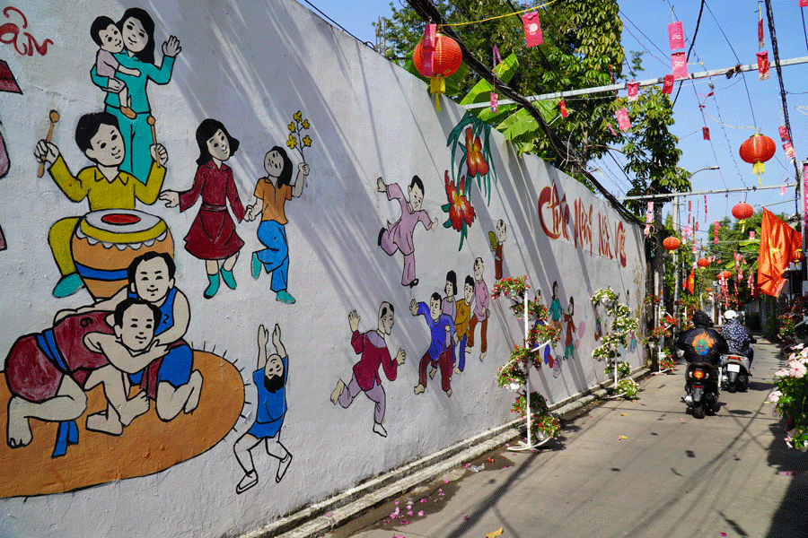 'Phố ông Đồ' ở Tiền Giang tái hiện Tết xưa thu hút khách tham quan